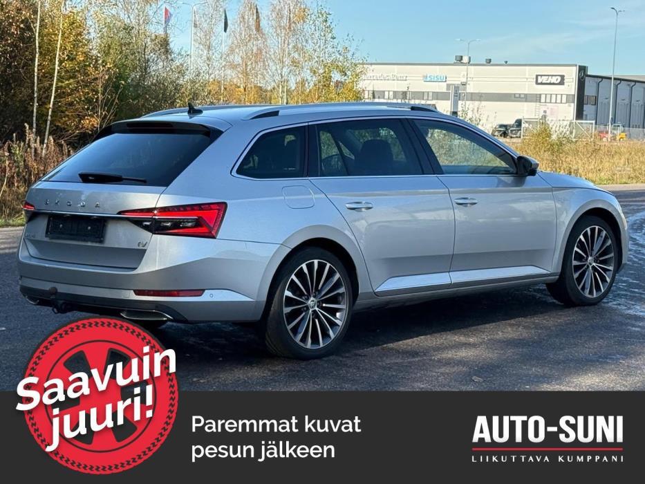 SKODA Superb 2023