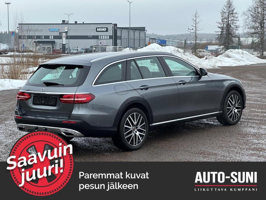 MERCEDES-BENZ E 2021