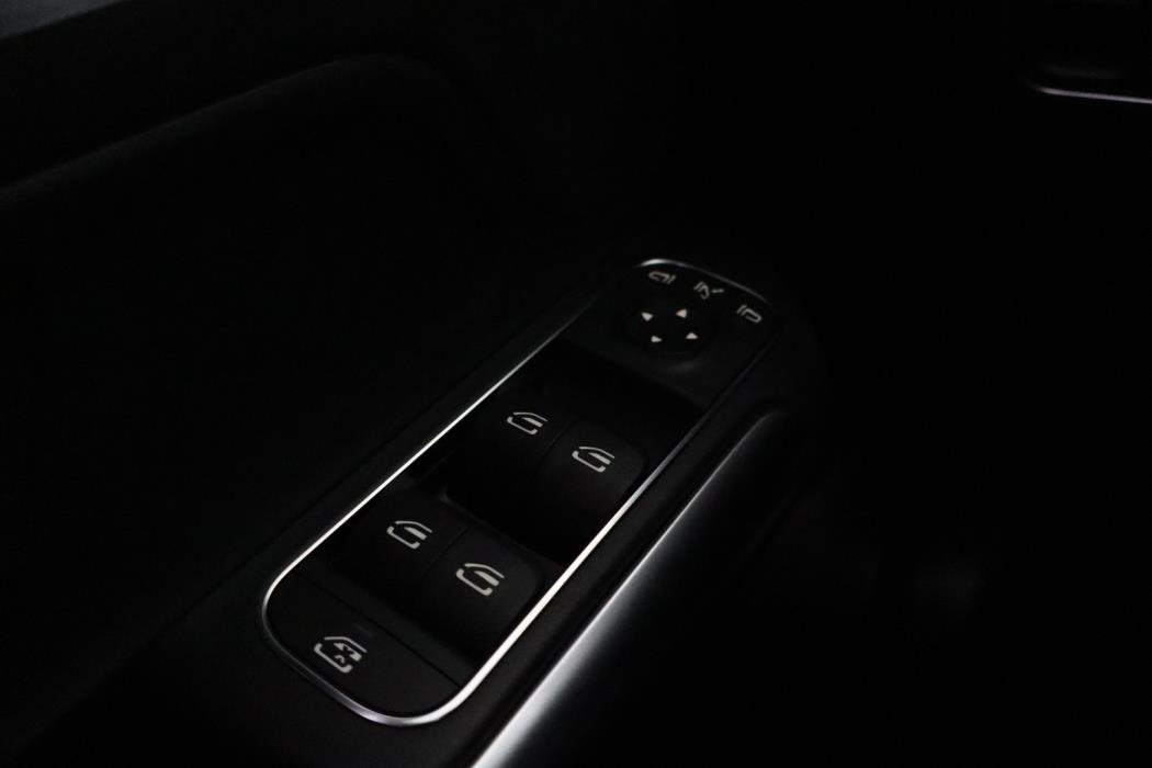 MERCEDES-BENZ B 2019