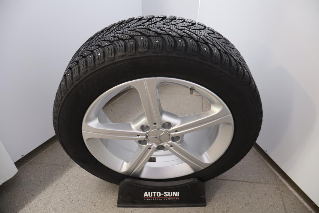 MERCEDES-BENZ B 2019