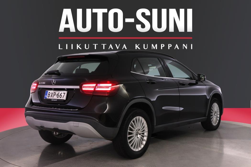 MERCEDES-BENZ GLA 2019