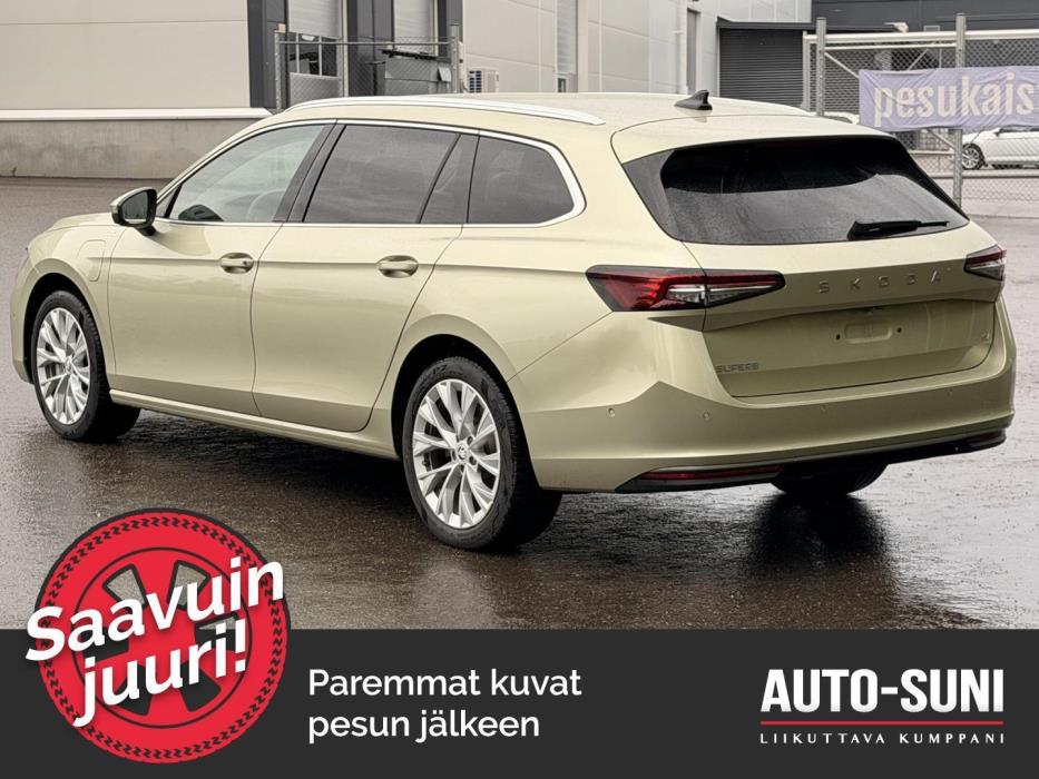 SKODA Superb 2024