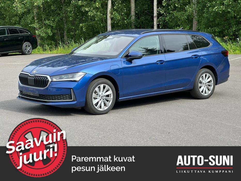 SKODA Superb 2025