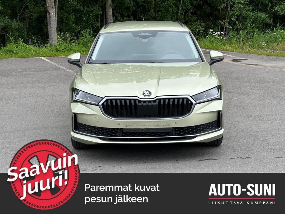 SKODA Superb 2025