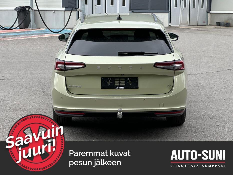 SKODA Superb 2025