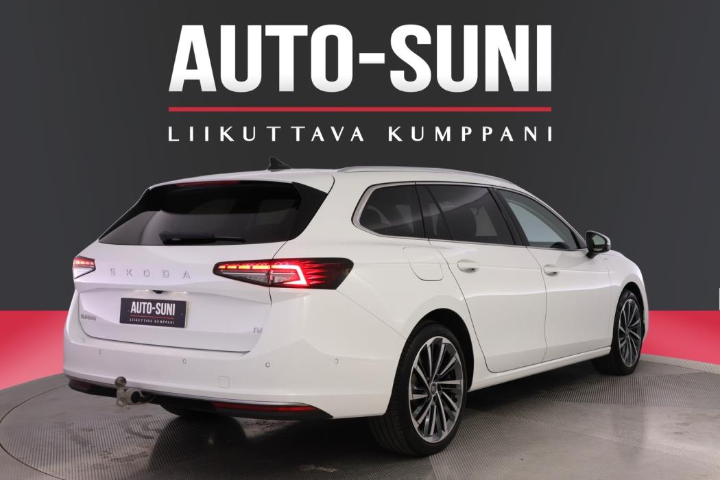 SKODA Superb 2025