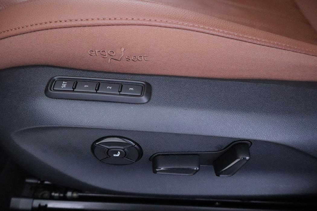 SKODA Superb 2025