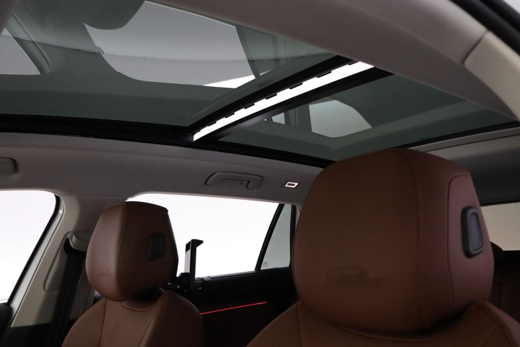 SKODA Superb 2025