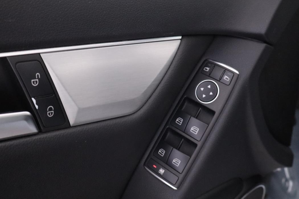 MERCEDES-BENZ C 2014