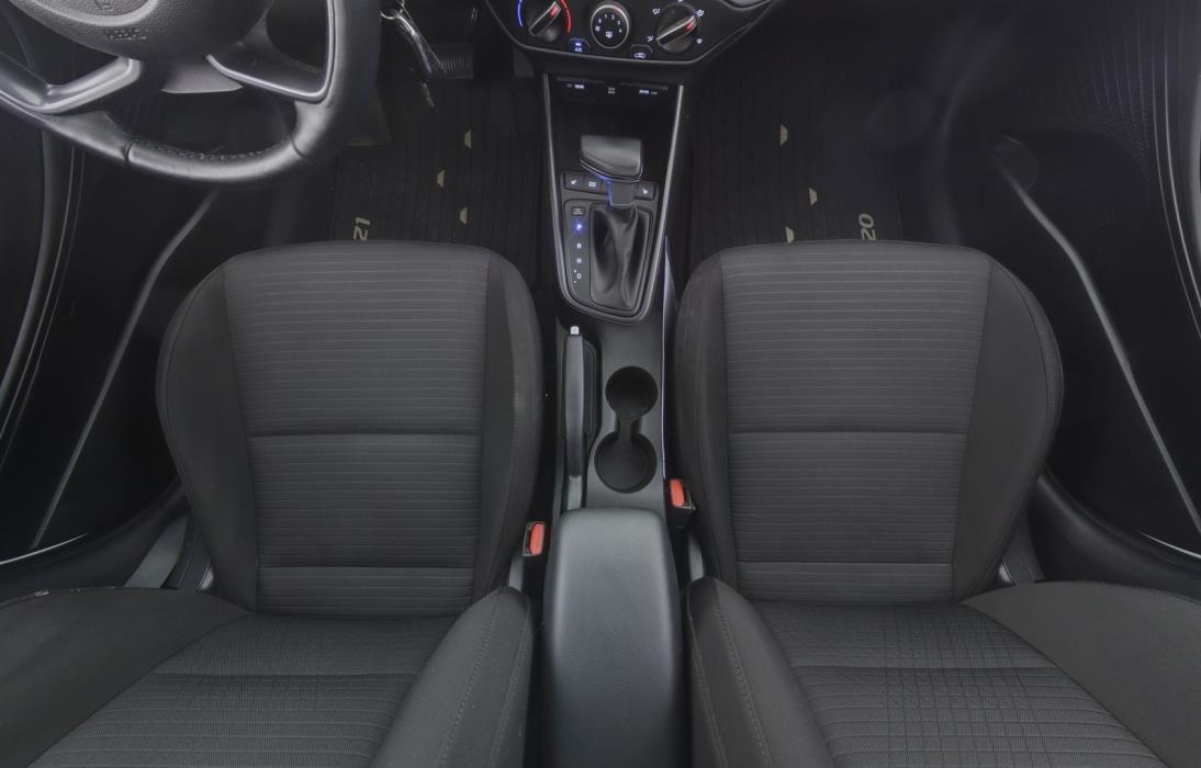 HYUNDAI i20 Hatchback 2023