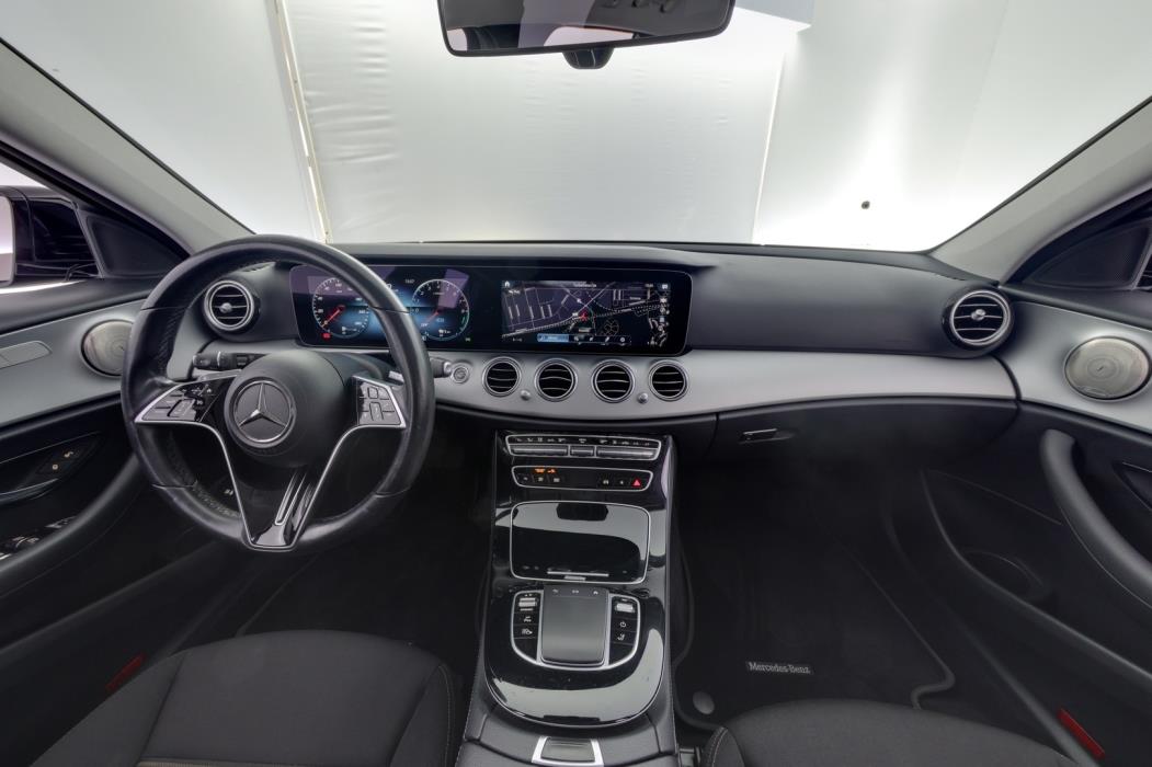 MERCEDES-BENZ E 2020