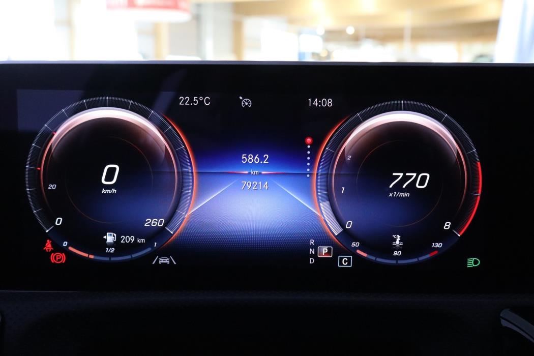 MERCEDES-BENZ CLA 2020