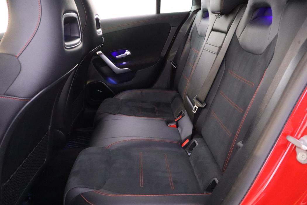 MERCEDES-BENZ CLA 2020