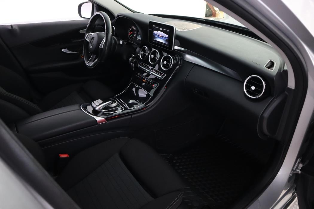 MERCEDES-BENZ C 2015