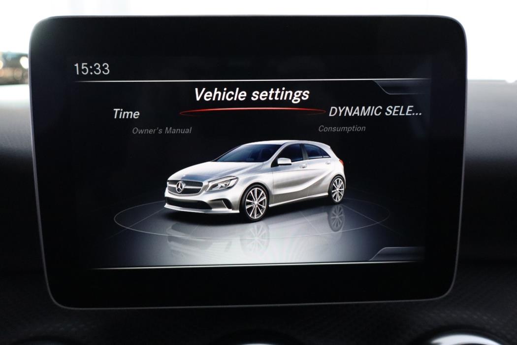 MERCEDES-BENZ A 2017