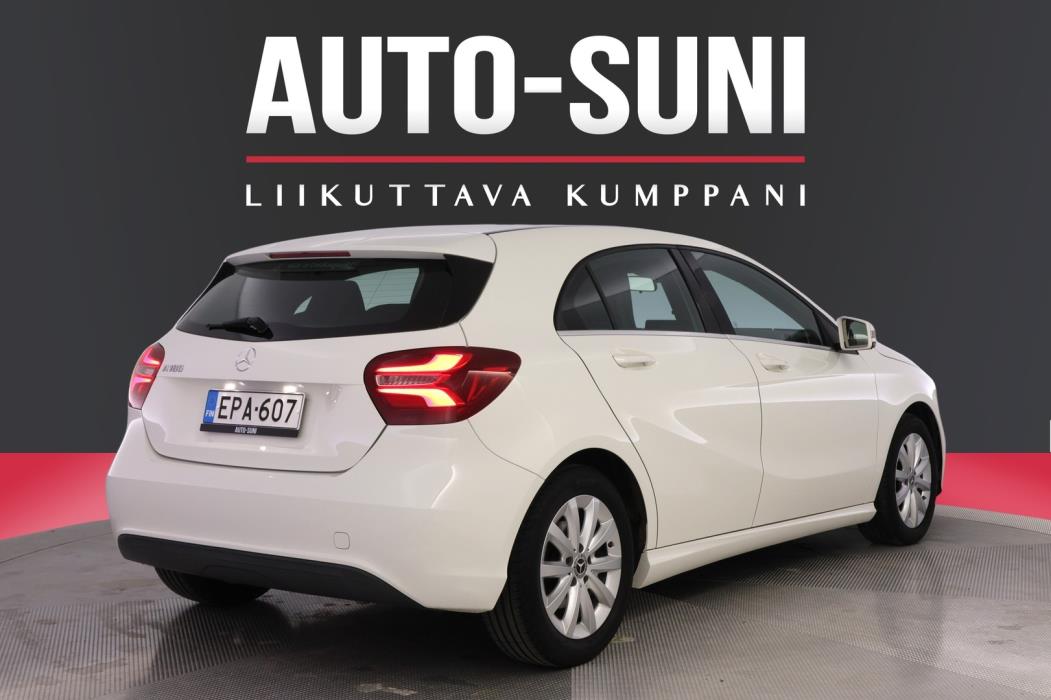 MERCEDES-BENZ A 2017