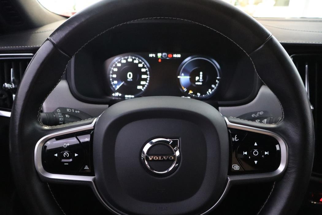 VOLVO V90 2020
