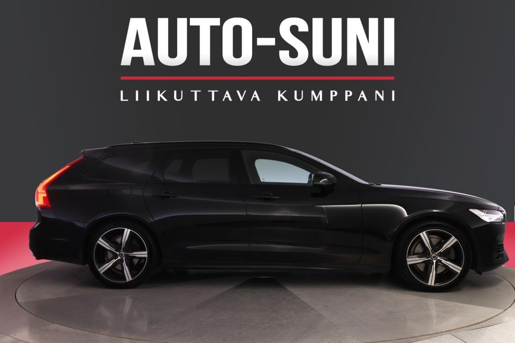 VOLVO V90 2020