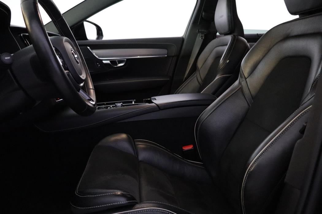 VOLVO V90 2020