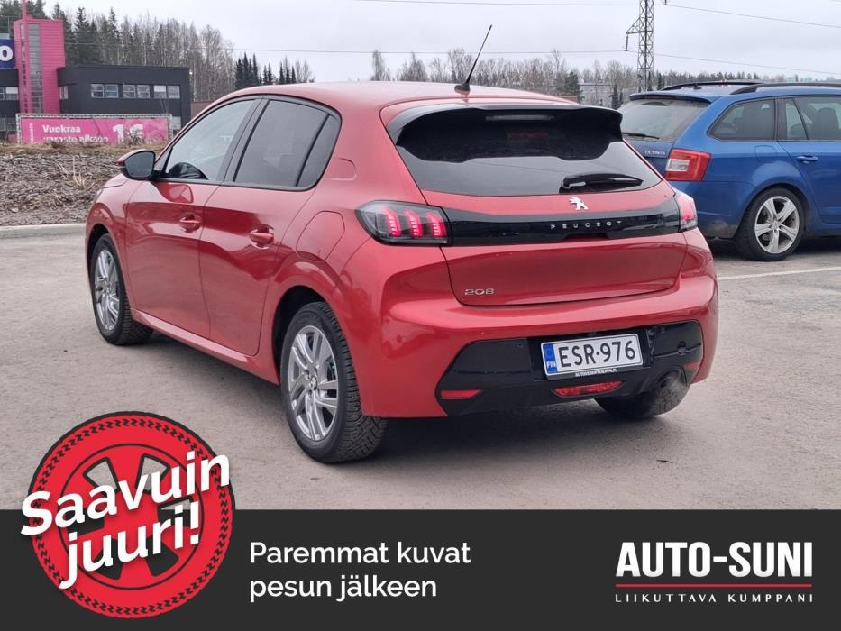 PEUGEOT 208 2021