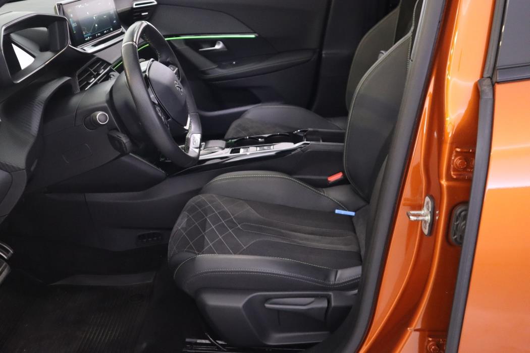 PEUGEOT e-2008 2022
