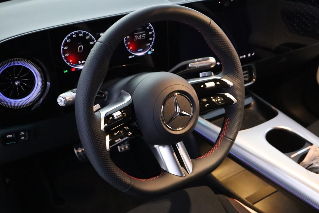 MERCEDES-BENZ CLA 2026