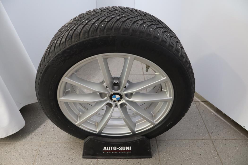 BMW 330 2022