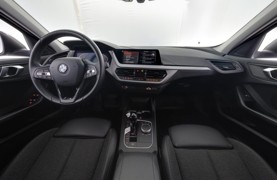 BMW 118 2022