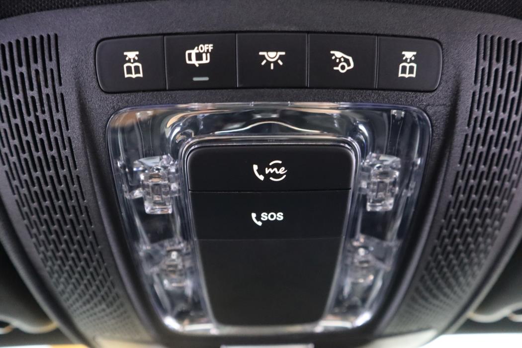 MERCEDES-BENZ A 2020