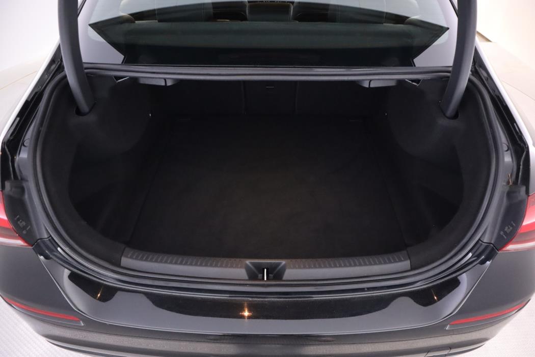 MERCEDES-BENZ A 2020