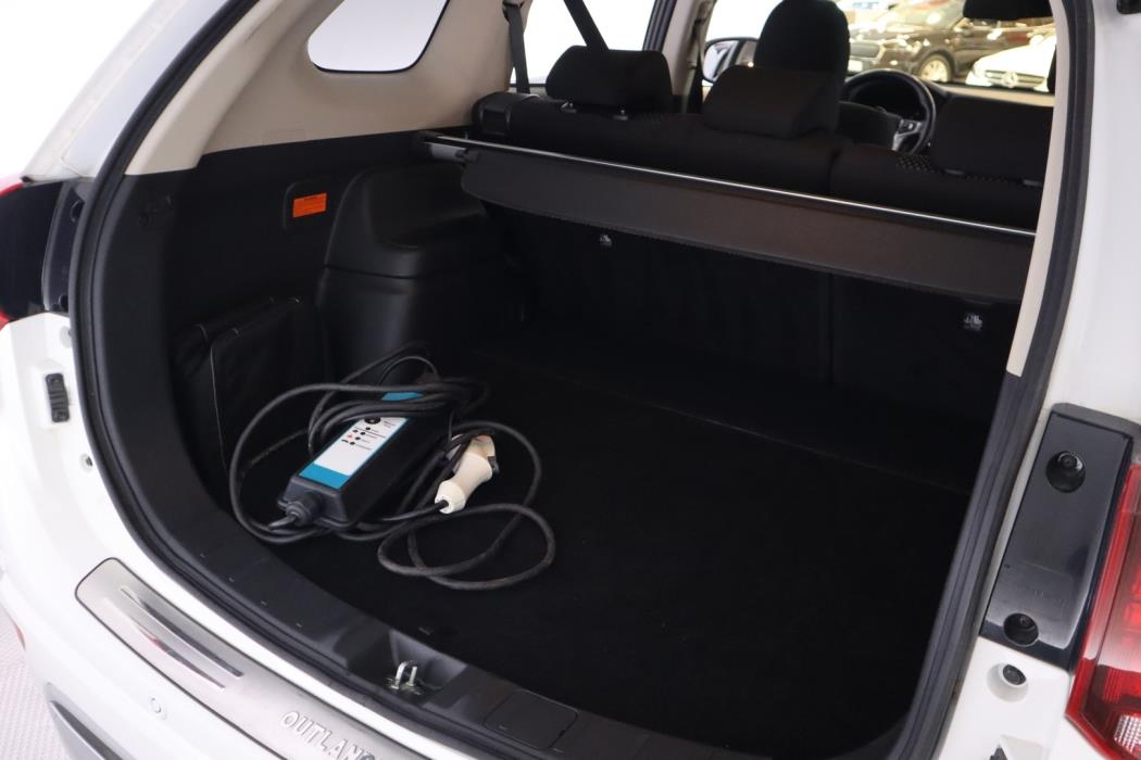 MITSUBISHI Outlander PHEV 2019