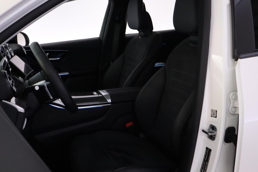 MERCEDES-BENZ GLC 2023