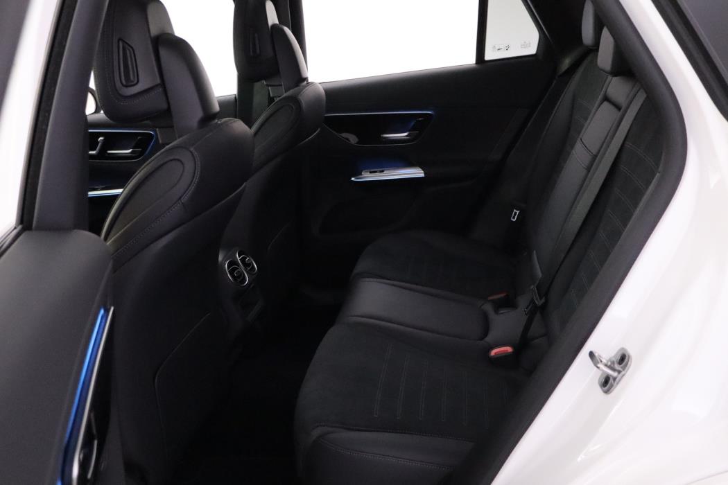 MERCEDES-BENZ GLC 2023