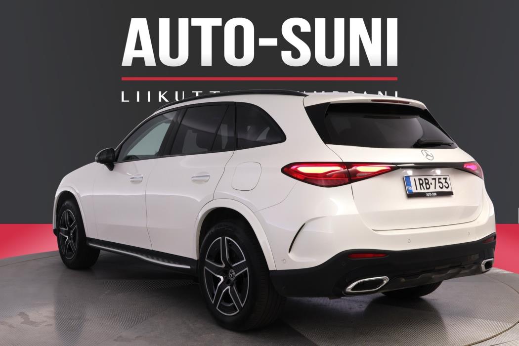 MERCEDES-BENZ GLC 2023
