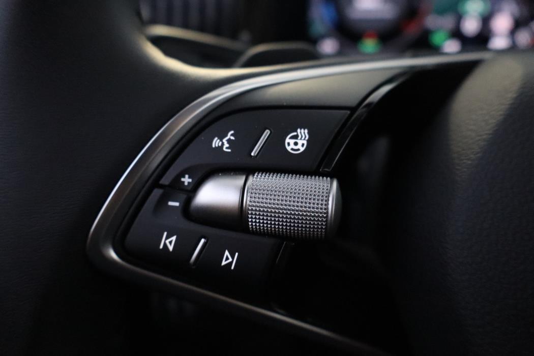 SKODA Superb 2025
