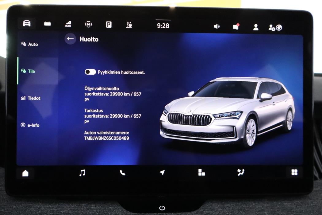 SKODA Superb 2025