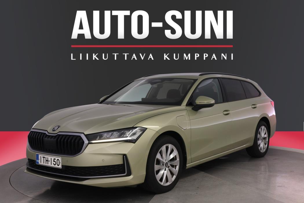 SKODA Superb 2025