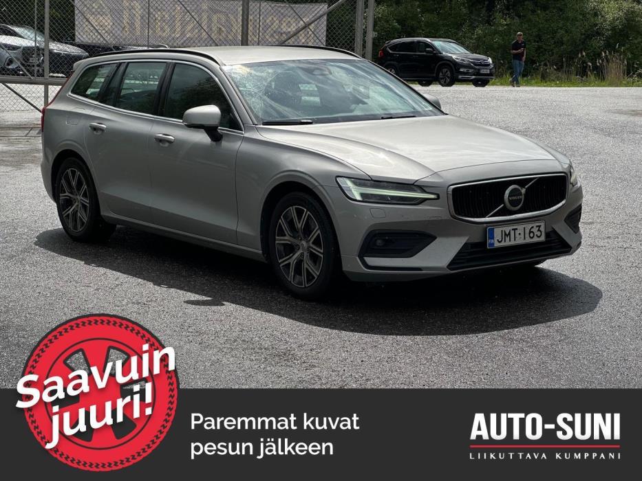 VOLVO V60 2023