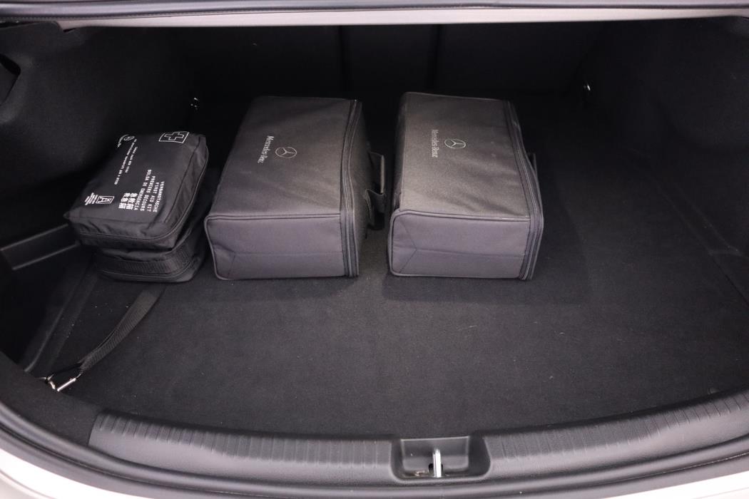 MERCEDES-BENZ C 2022