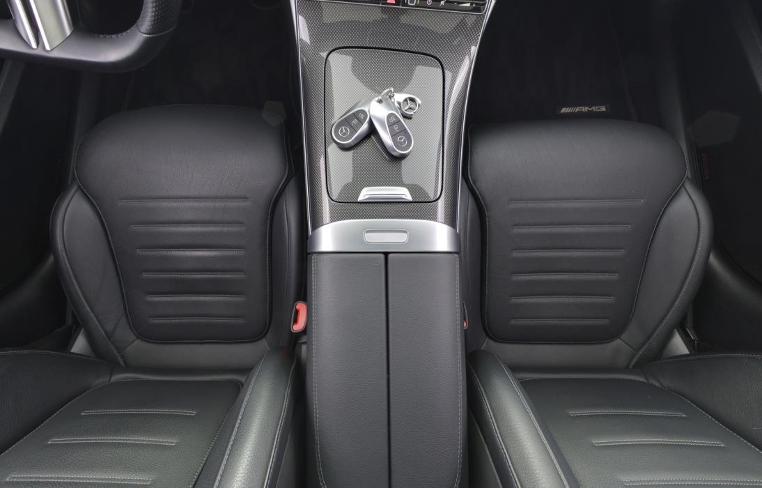 MERCEDES-BENZ C 2022