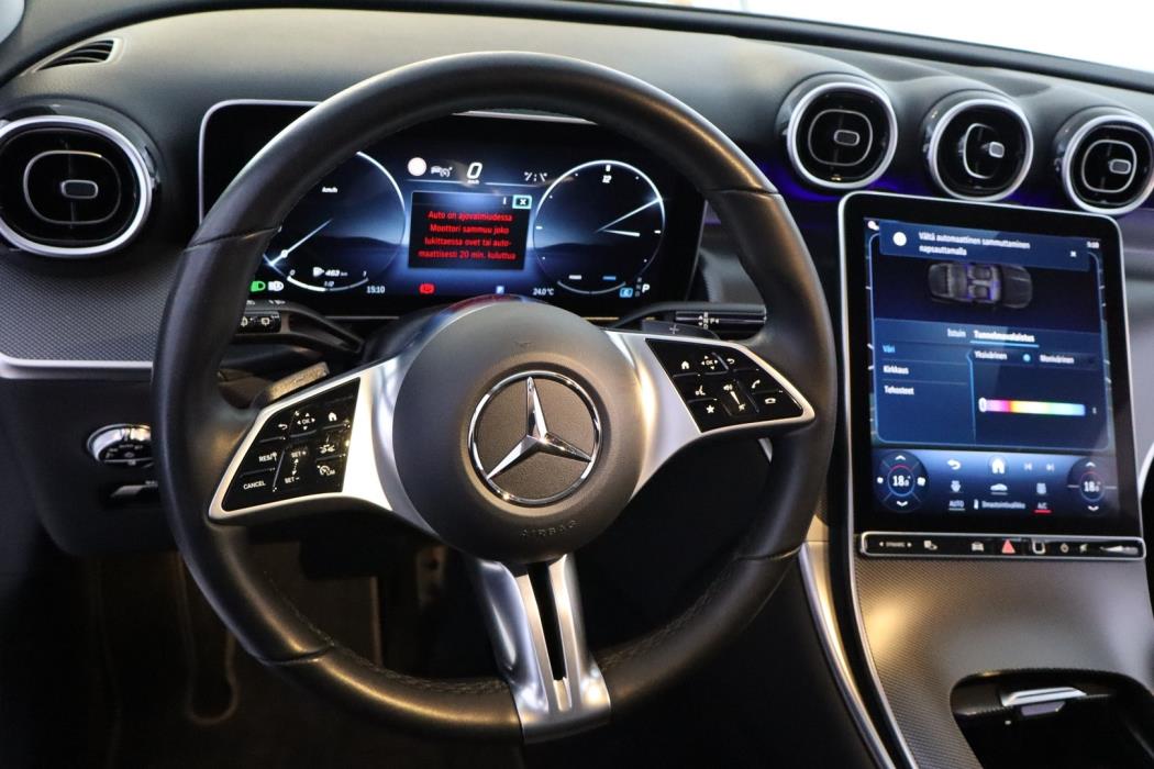 MERCEDES-BENZ GLC 2023