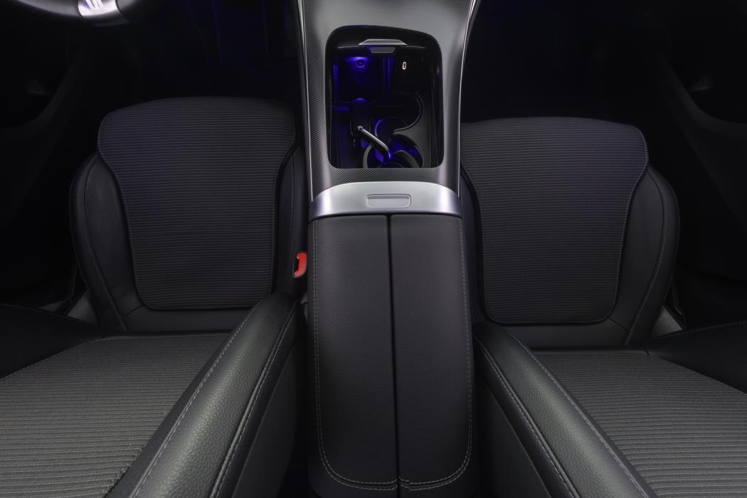 MERCEDES-BENZ GLC 2023