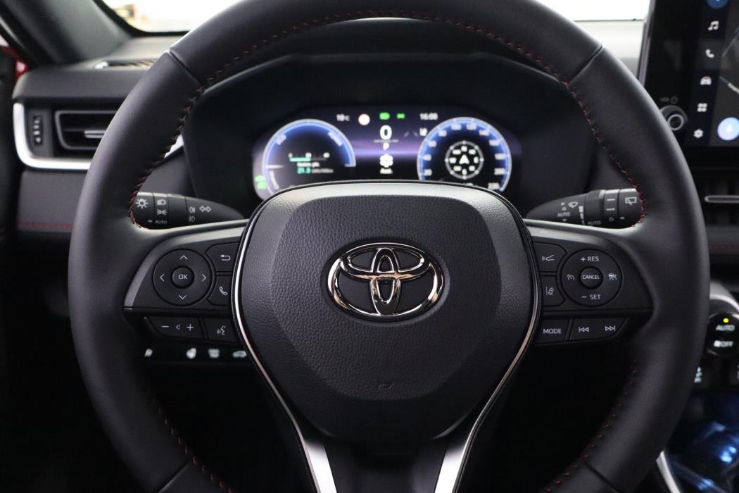 TOYOTA RAV4 Plug-in 2025