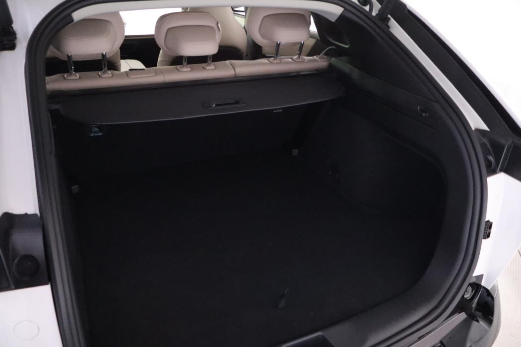MAZDA CX-6e 2026