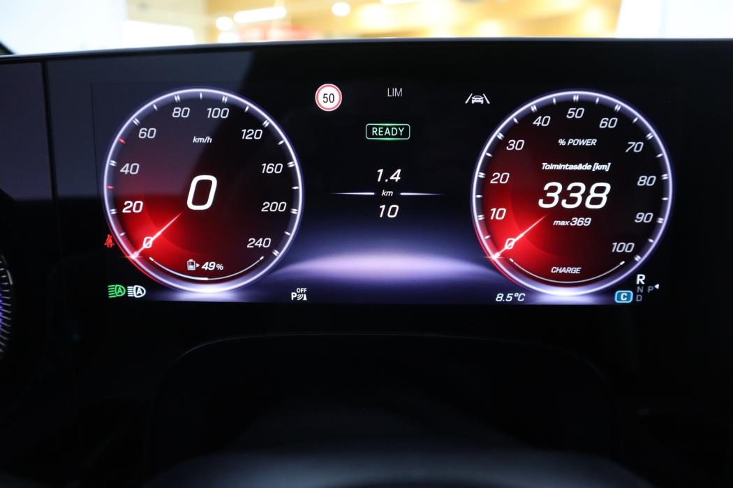 MERCEDES-BENZ CLA 2025