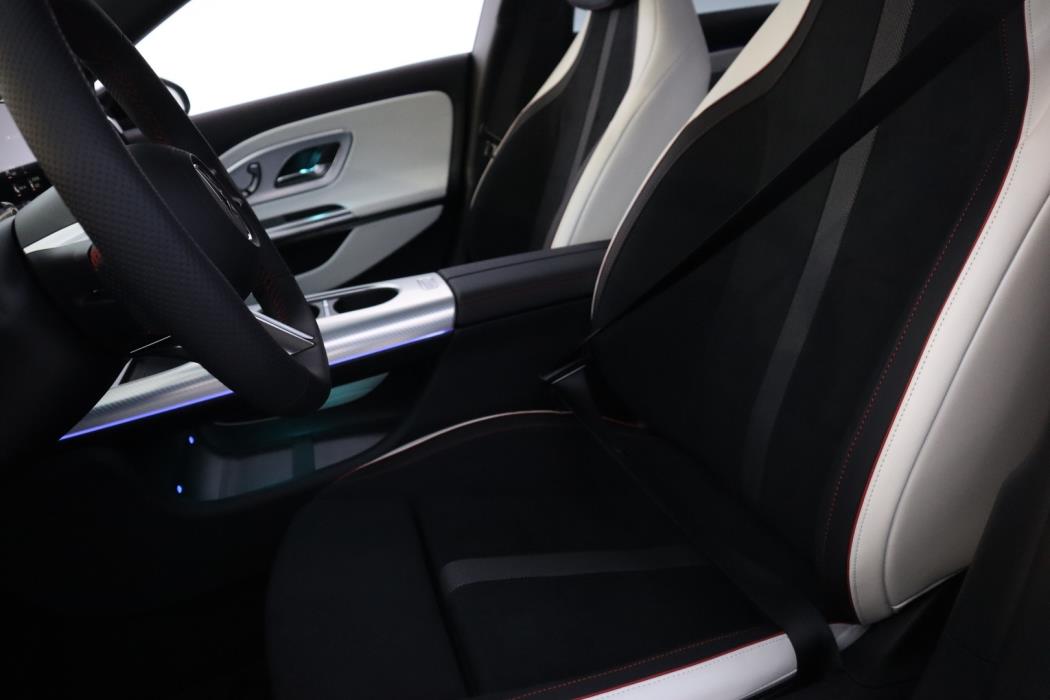 MERCEDES-BENZ CLA 2025