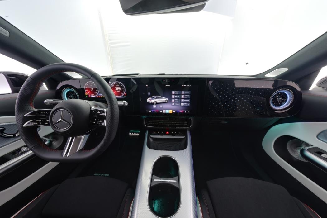 MERCEDES-BENZ CLA 2025