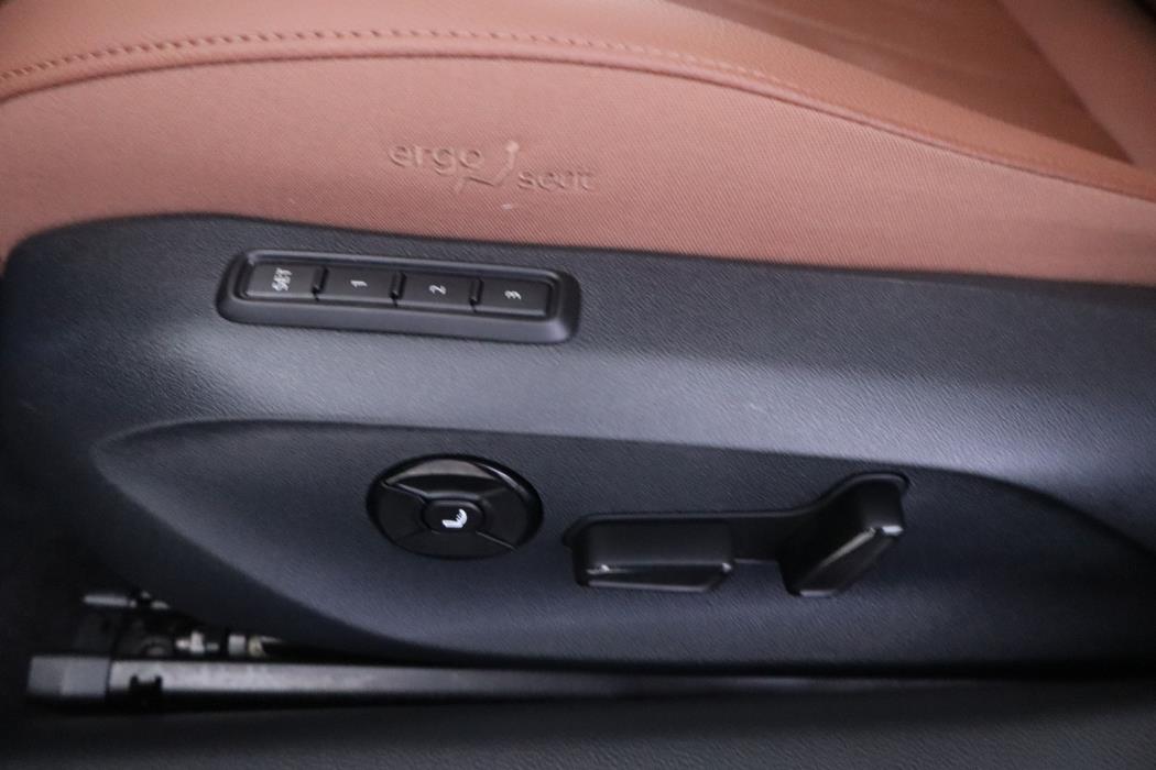 SKODA Superb 2025