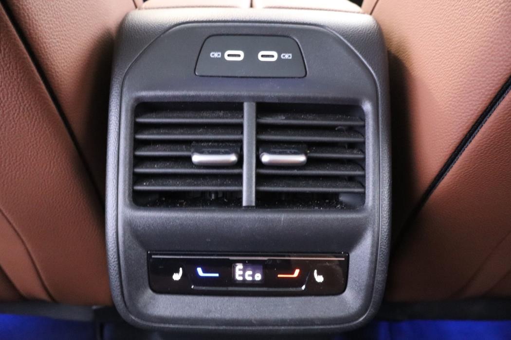 SKODA Superb 2025