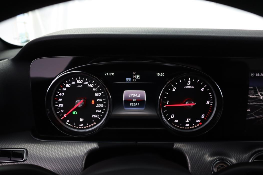 MERCEDES-BENZ E 2017